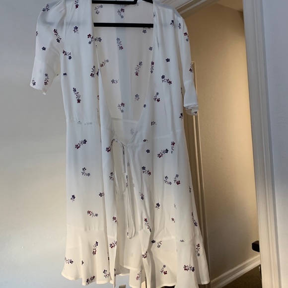 White floral wrap dress by Rails sold by Nordstrom - Picture 3 of 3